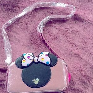 Disney Minnie pink shoulder bag w/ detachable buckled belt and 8 makeup brushes